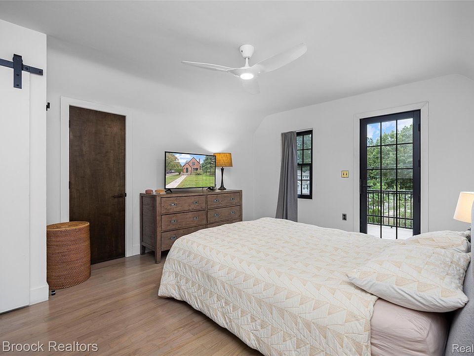 601 Catalpa Dr, photo 23