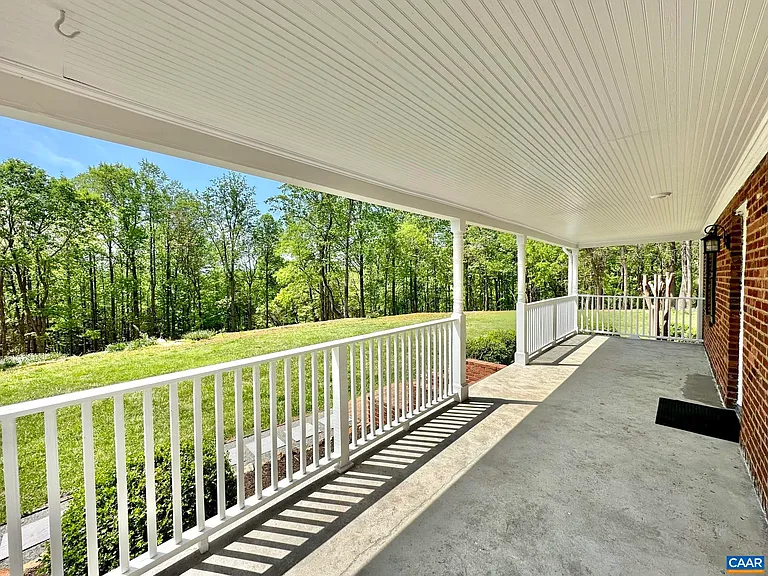 2278 Hansens Mountain Rd — Photo 3