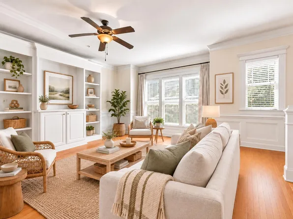 229 Rose Walk Ln, Carrboro, NC 27510