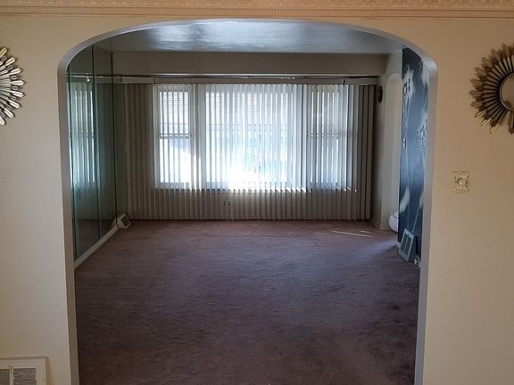 3rd image of 14113 S Edbrooke Ave