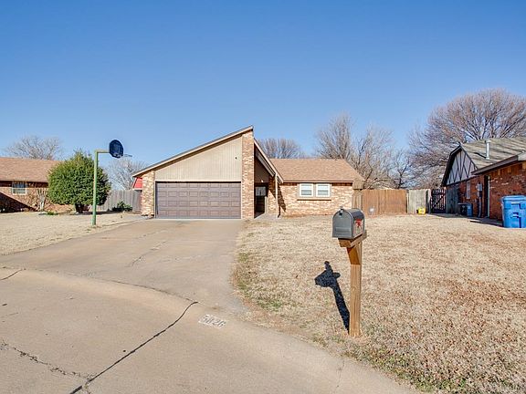 2nd image of 5826 Red Rock Cir