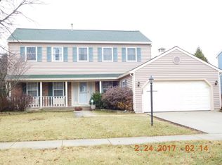 130 Canton Ln, Streamwood, IL