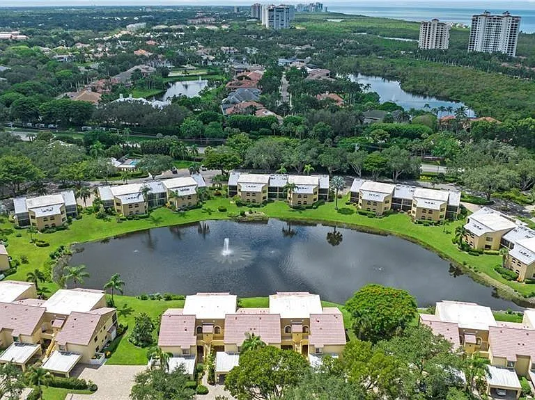 577 Beachwalk Cir #R-202 — Photo 42