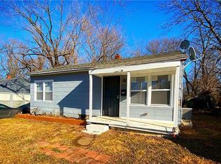 7127 Walrond Ave, Kansas City, MO 64132