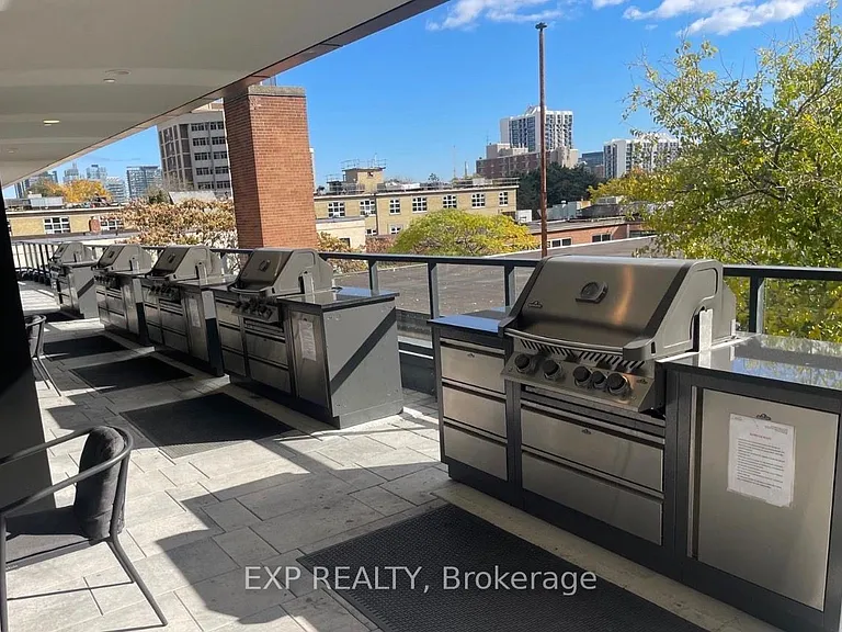 319 Jarvis St #LPH09 — Photo 11