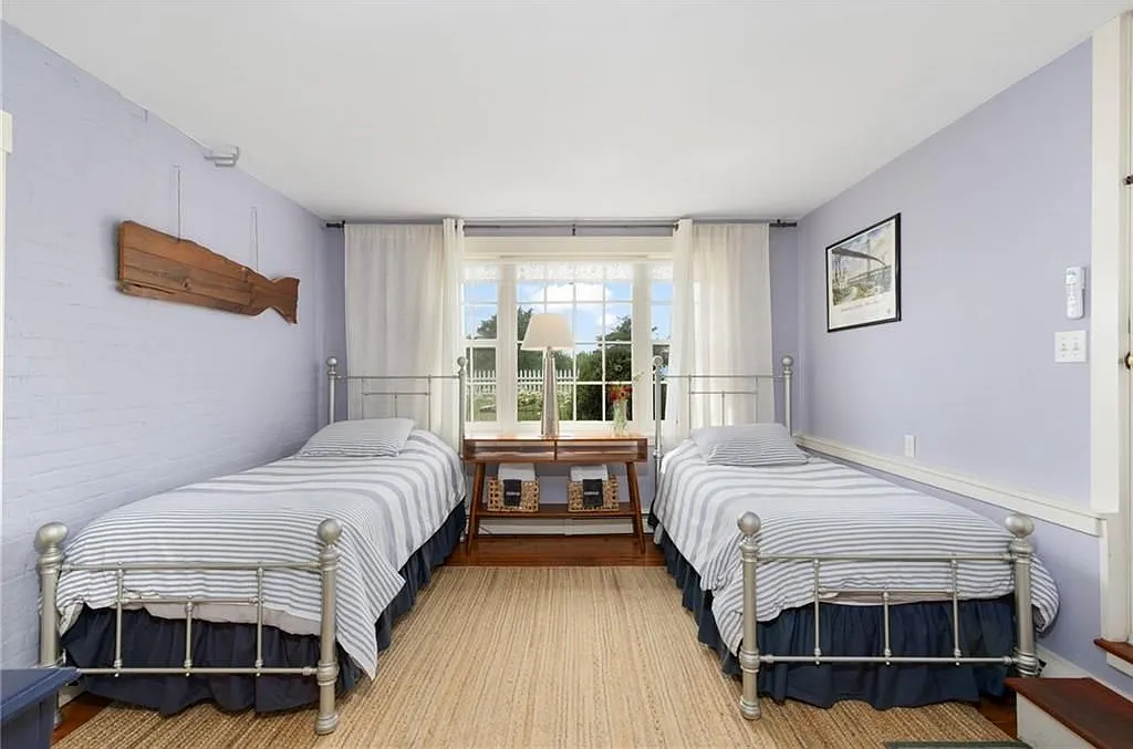 2 bed, 1.0 bath, 1207 sqft, $3,500 — Photo 4