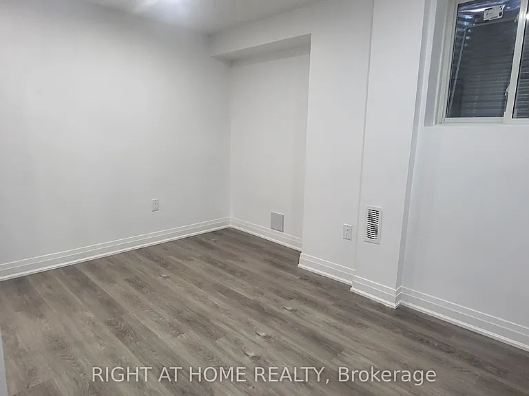 2117 Coppermine St — Photo 4