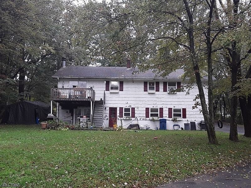 2nd image of 174 Old Turnpike Rd