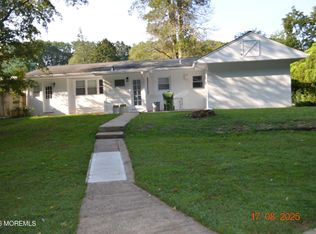 14 Homestead Lane, Roosevelt, NJ
