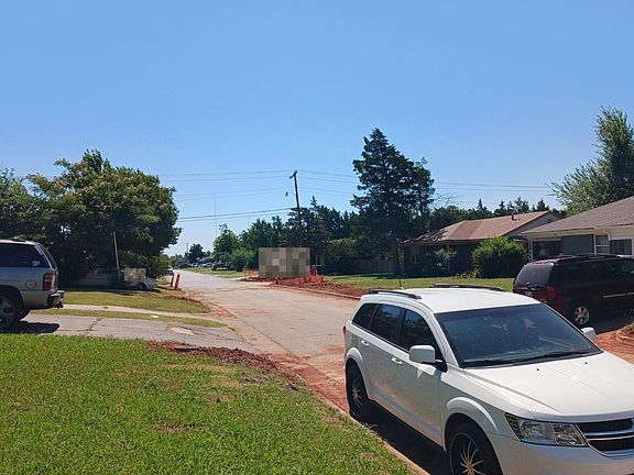 4th image of 1213 NW 81st St