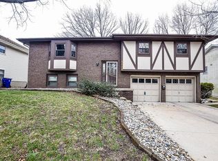 4474 N Butler Dr, Decatur, IL 62526