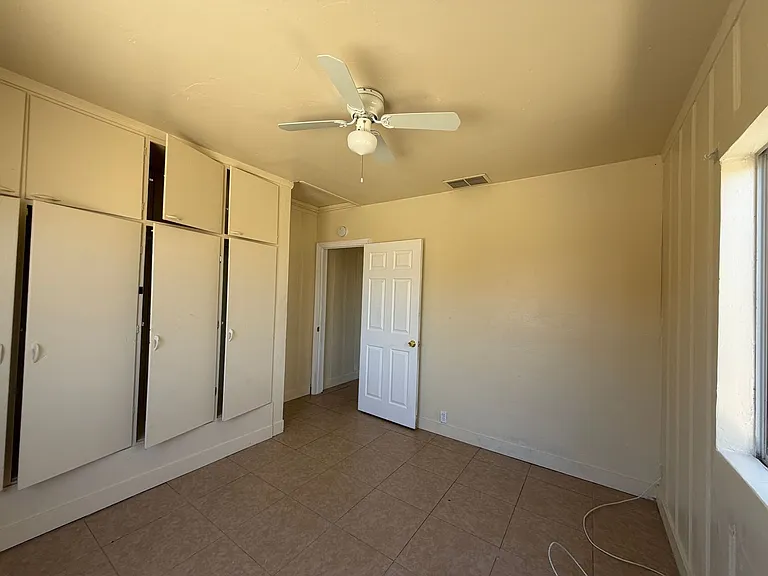 P156 — Photo 23