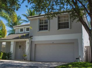 36 Governors Ct, Palm Beach Gardens, FL 33418