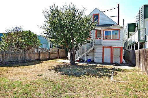 1st image of 1324 Thomas Ave