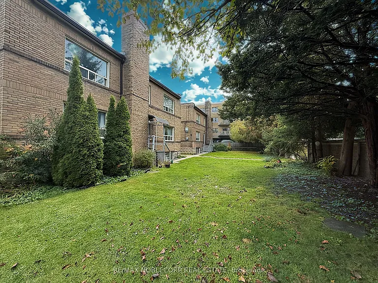 1377 Bayview Ave #1 — Photo 12