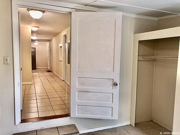 4th image of 1623 SE 3rd Ave