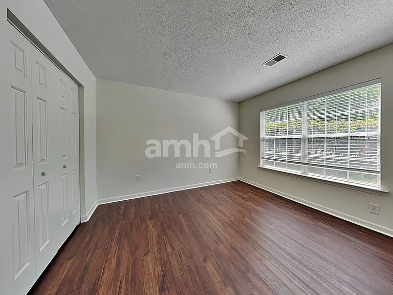 200 Revis Creek Ct — Photo 8