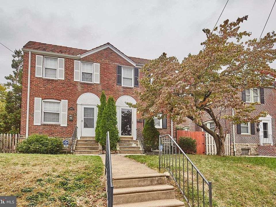 1st image of 1802 Linden St
