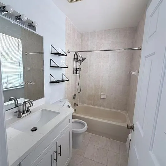 15810 SW 40th St — Photo 9