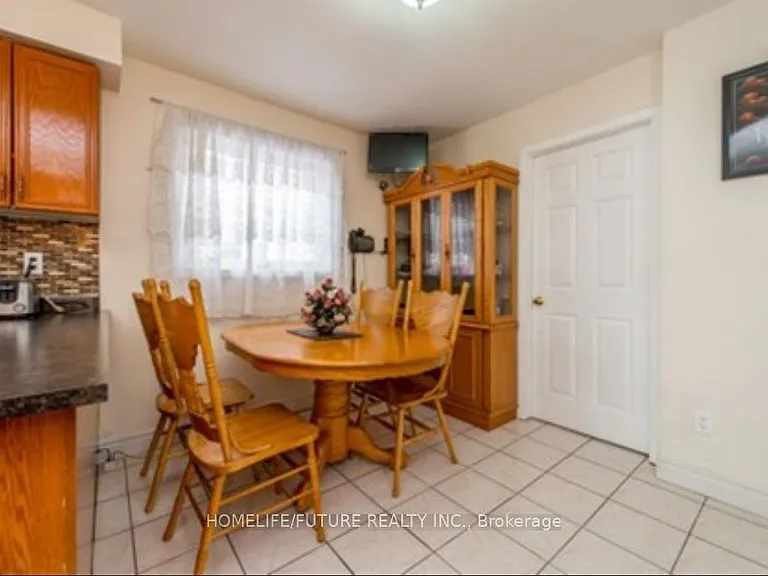 20 Goodall Dr #MAIN 2ND FLR — Photo 6