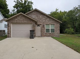 713 W Park St #A, Paragould, AR 72450