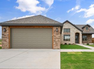 1005 N 5th St, Wolfforth, TX 79382