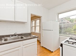 1916 N Drake Ave APT 1W, Chicago, IL 60647
