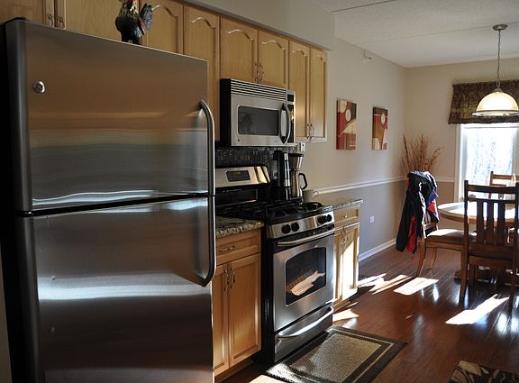 4th image of 370 Western Ave #209