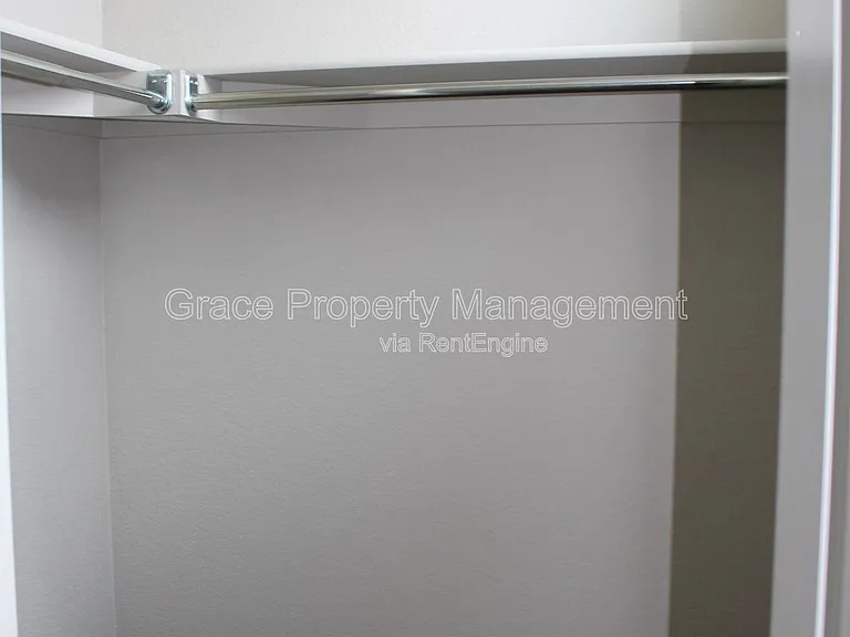 1156 Oak Cir — Photo 13