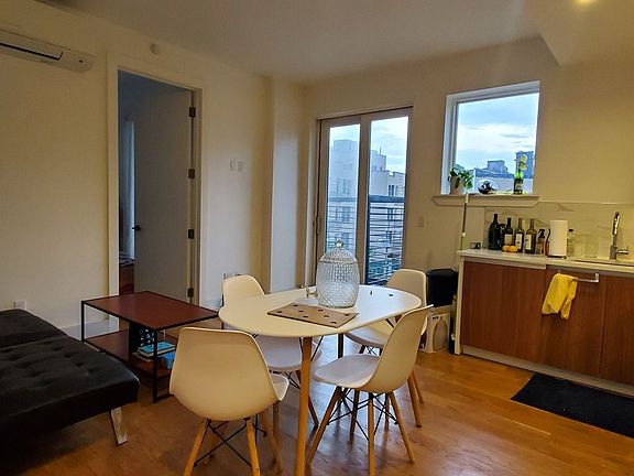 5th image of 810 Flushing Ave #3B