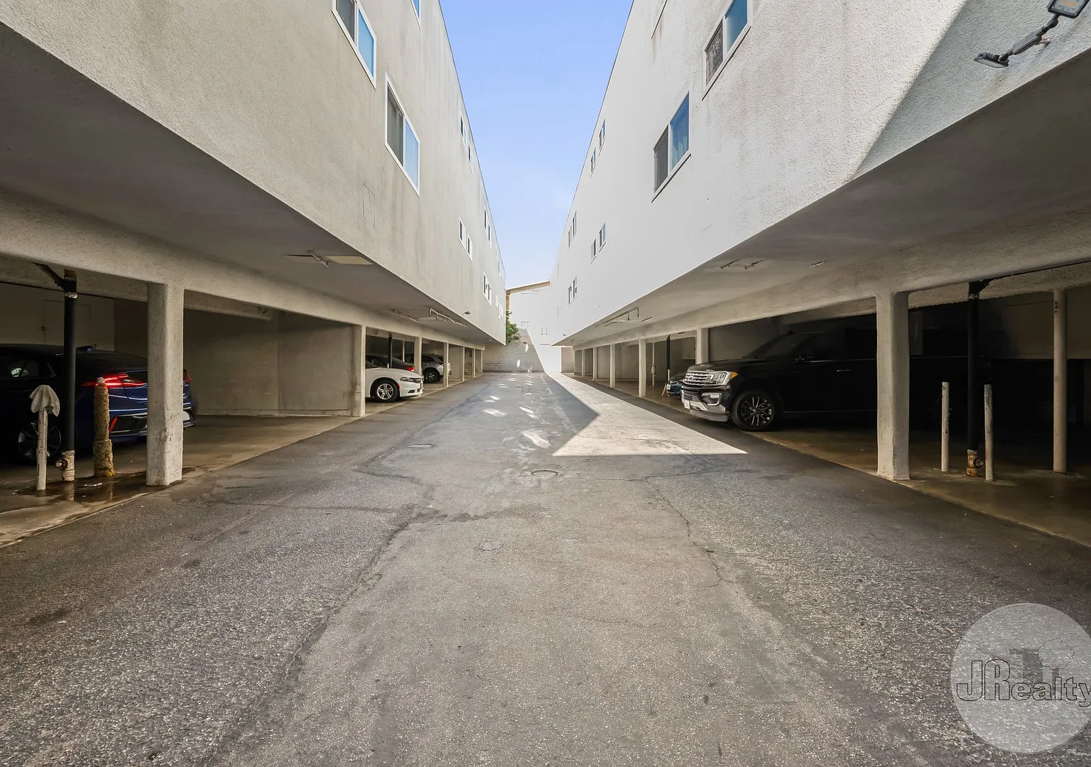 Castellana 2 — Photo 2