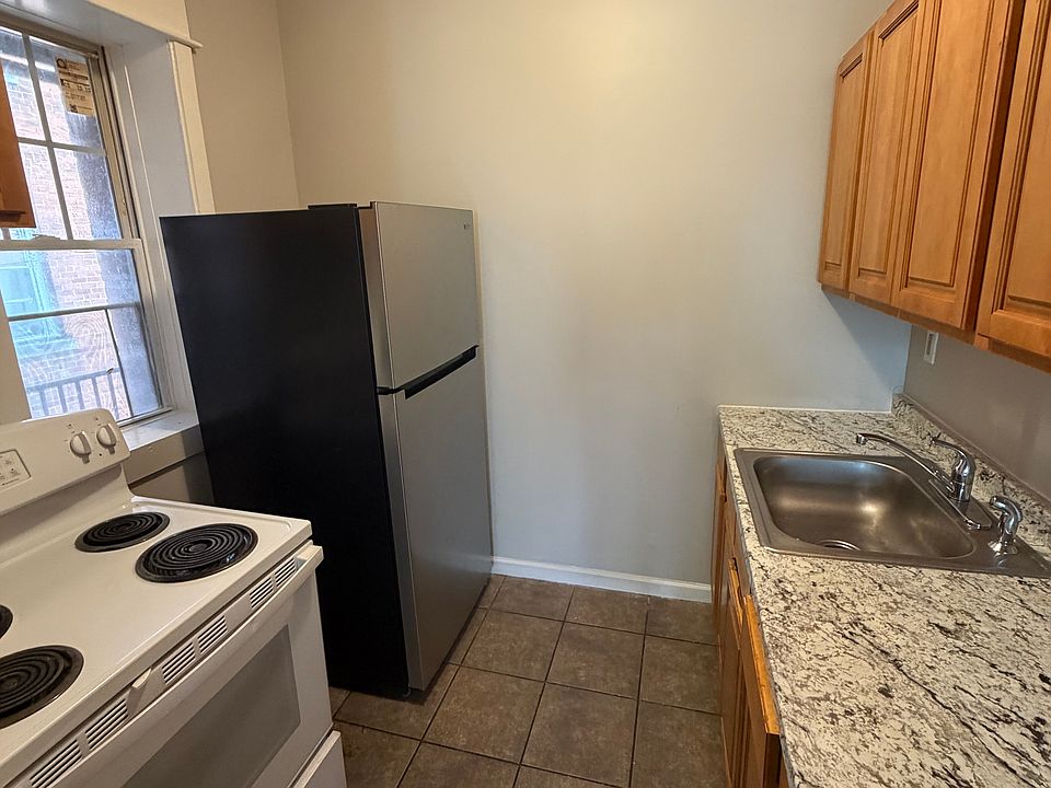 1st image of 114 Ashley St APT 2W