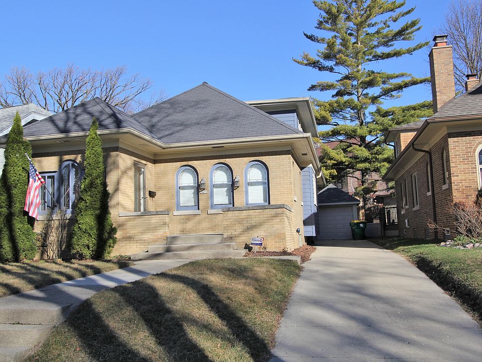 1st image of 1416 E Olive St