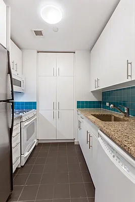 Rented by Corcoran | media 3