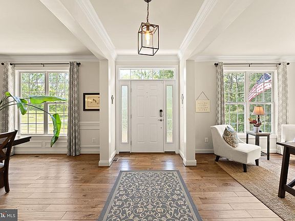 5th image of 18113 Linden Grove Ct