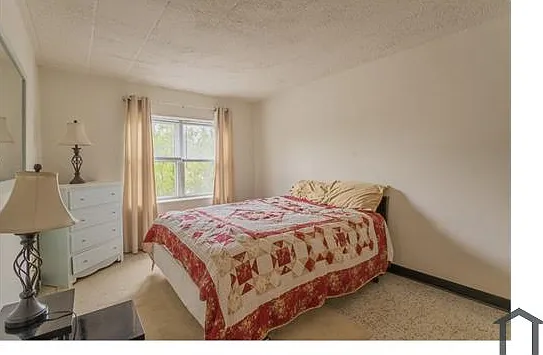 2441 Holmes St #11 — Photo 16
