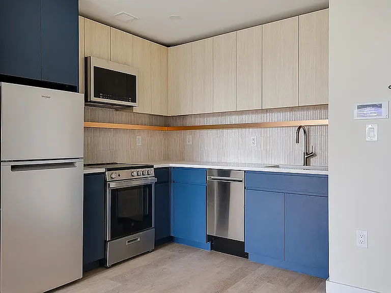 100 S 9th St #502 — Photo 2
