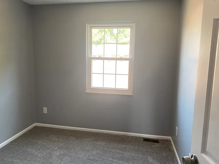 3470 Sunbury Ln — Photo 11