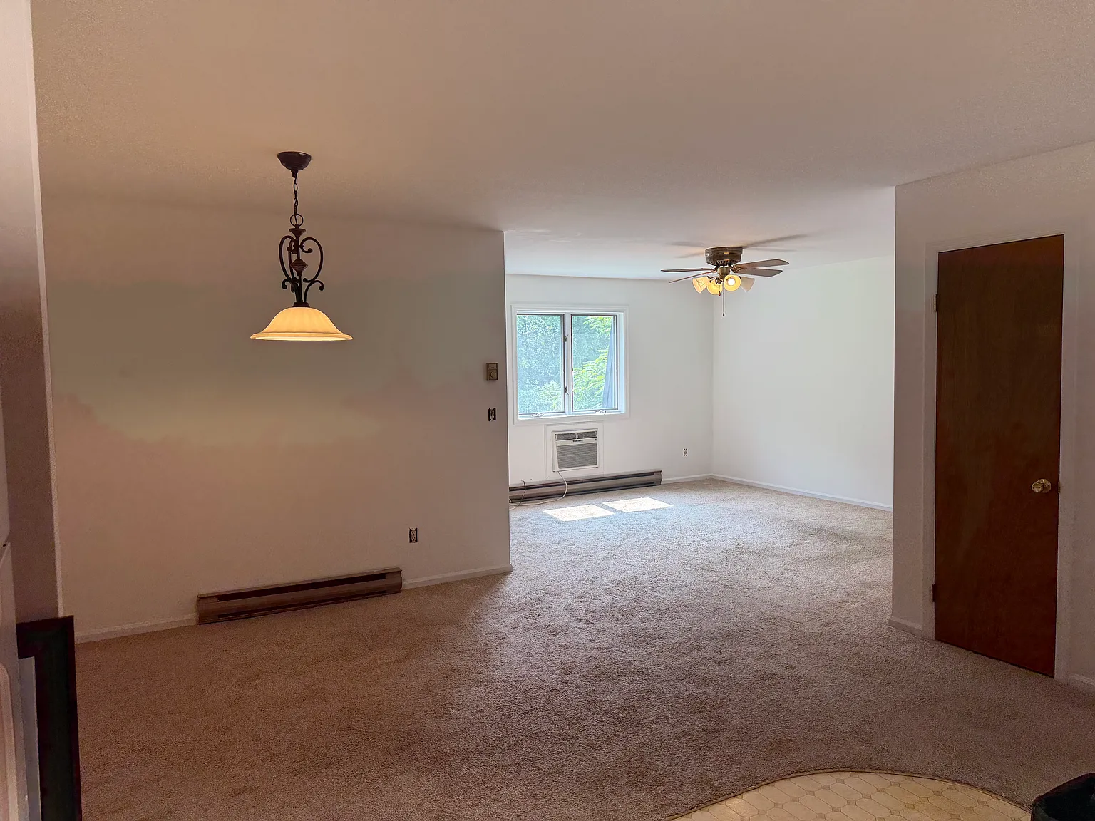 1 bed, 1000 sqft, $1,700 — Photo 4