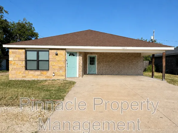 2213 S Johnson St, San Angelo, TX 76904