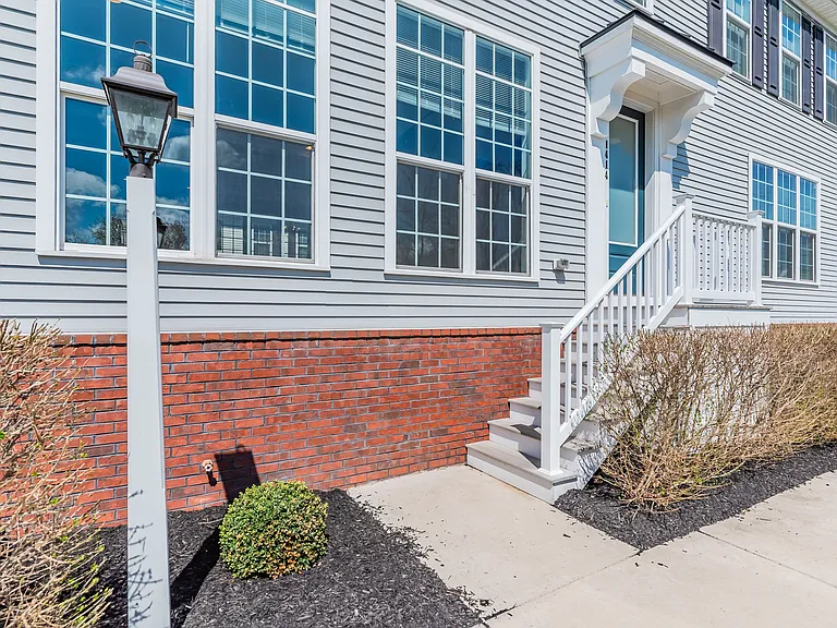 1414 Ann Ln — Photo 3