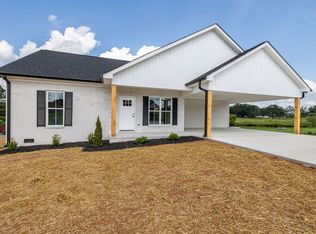 45 Baker Ln, Lawrenceburg, TN 38464