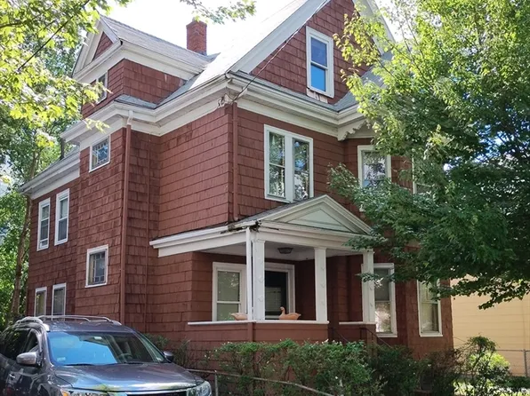 38 Valley St, Everett, MA 02149