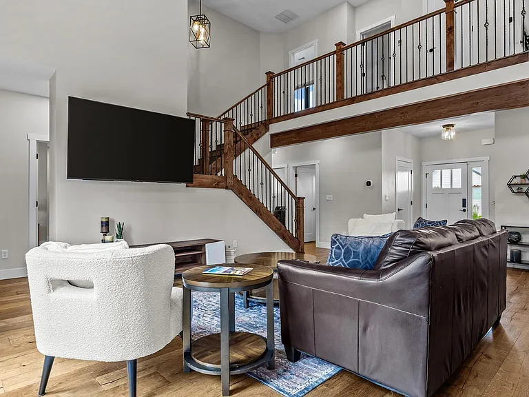 2545 Fryingpan Dr — Photo 20
