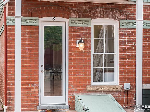 4th image of 1333 Pine St #3