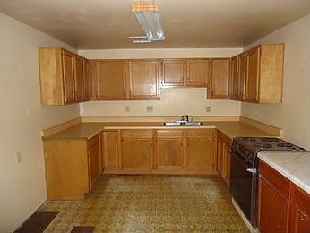 3rd image of 11208 N 17th Dr