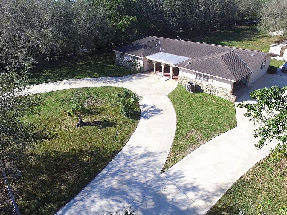 Front of Home/circular drive