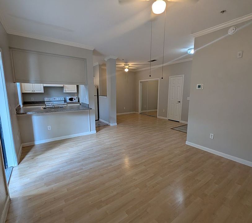1st image of 860 N Orange Ave APT 263