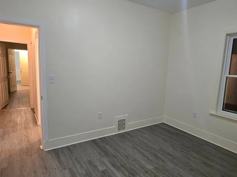 689 Broadway #3 — Photo 12