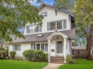 271 Rocklyn Ave, Lynbrook, NY 11563